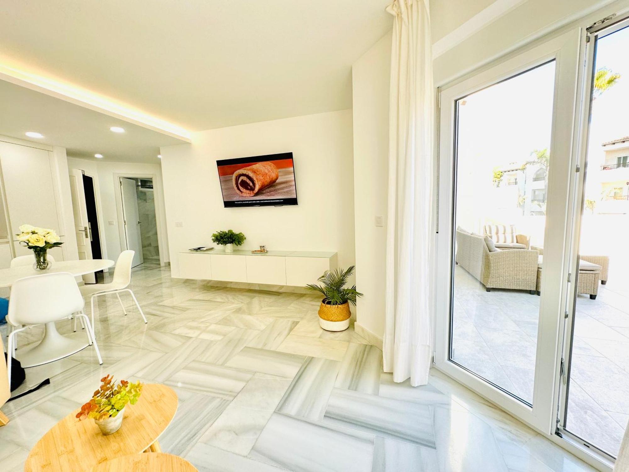 Apartamento, Paradise Sun Beach In Marina Benalmadena Exterior photo
