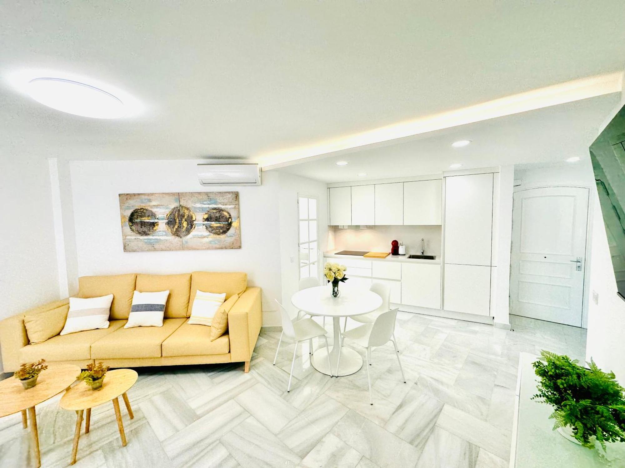 Apartamento, Paradise Sun Beach In Marina Benalmadena Exterior photo